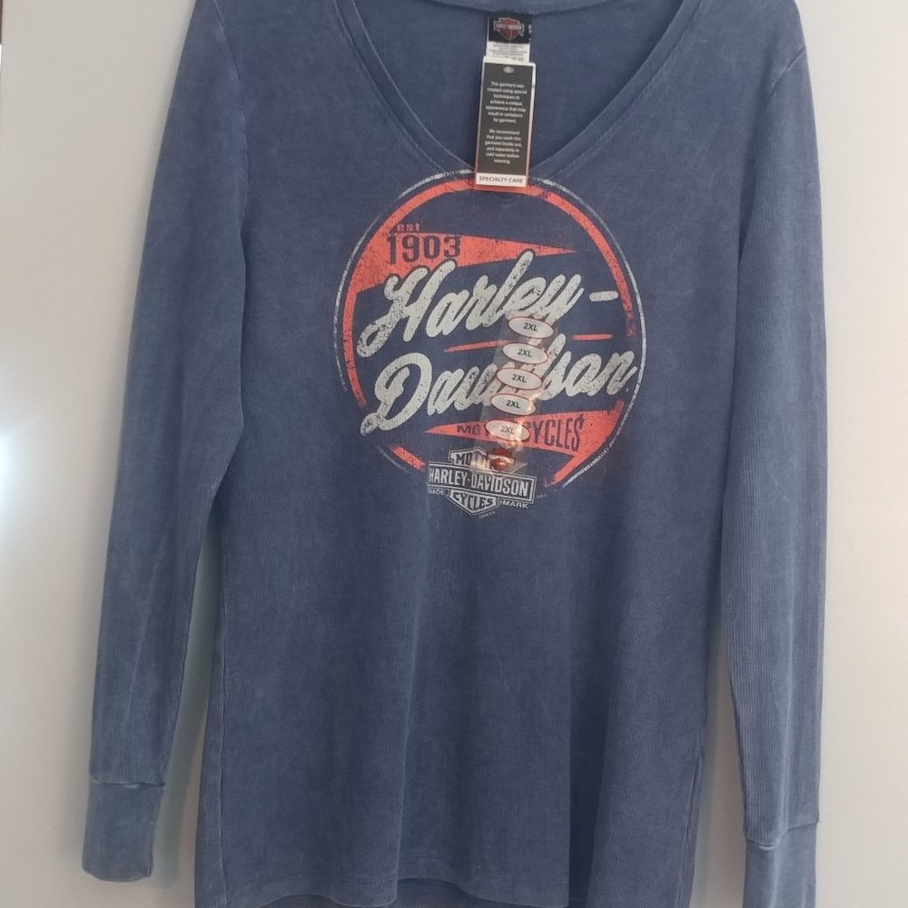 Woman's Long Sleeve Harley Shirt Size 2XL